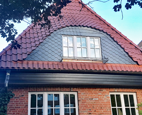 Die Dachdecker und Zimmermänner von Dachdeckermeister Rieck beherrschen auch ungewöhnliche Formen für Gauben und Dachfenster-Einbauten.